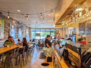 Pourfavor Coffee Shop - Virginia Beach